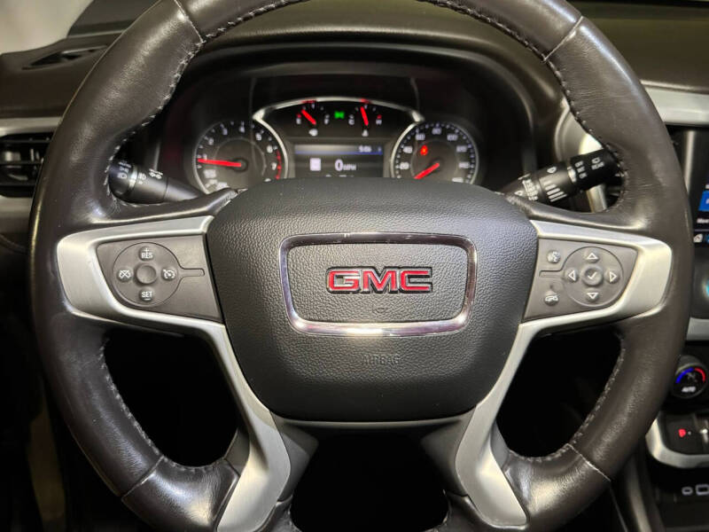 2020 GMC Acadia SLT