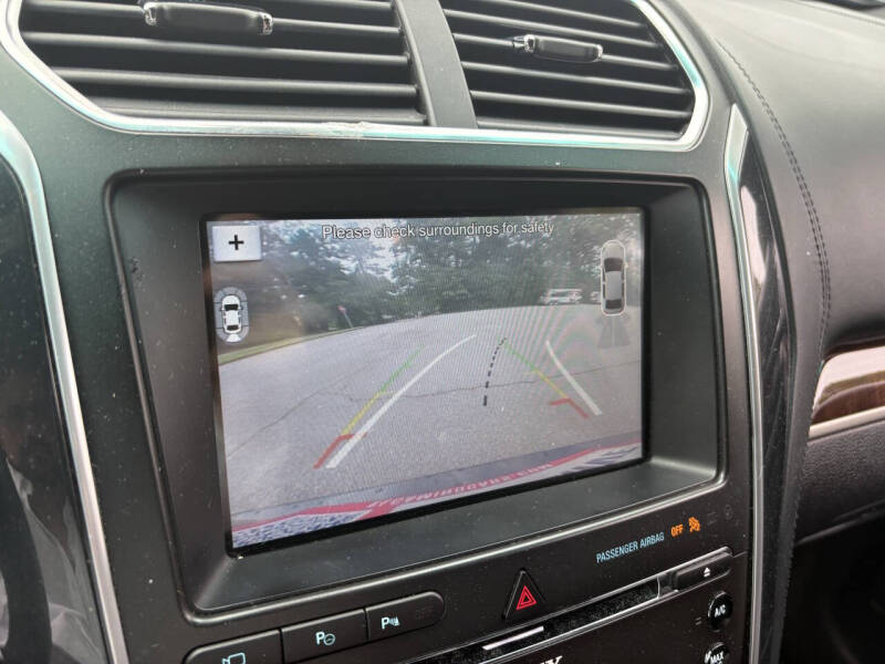 2017 Ford Explorer Platinum