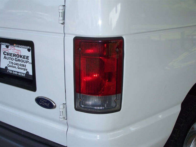 2005 Ford E-Series E-350 SD