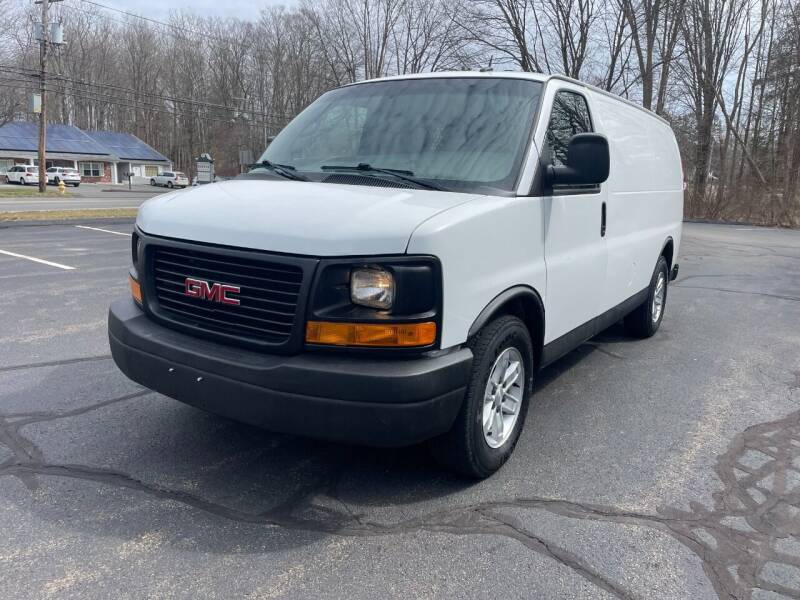 2014 GMC Savana for sale at Volpe Preowned in North Branford CT