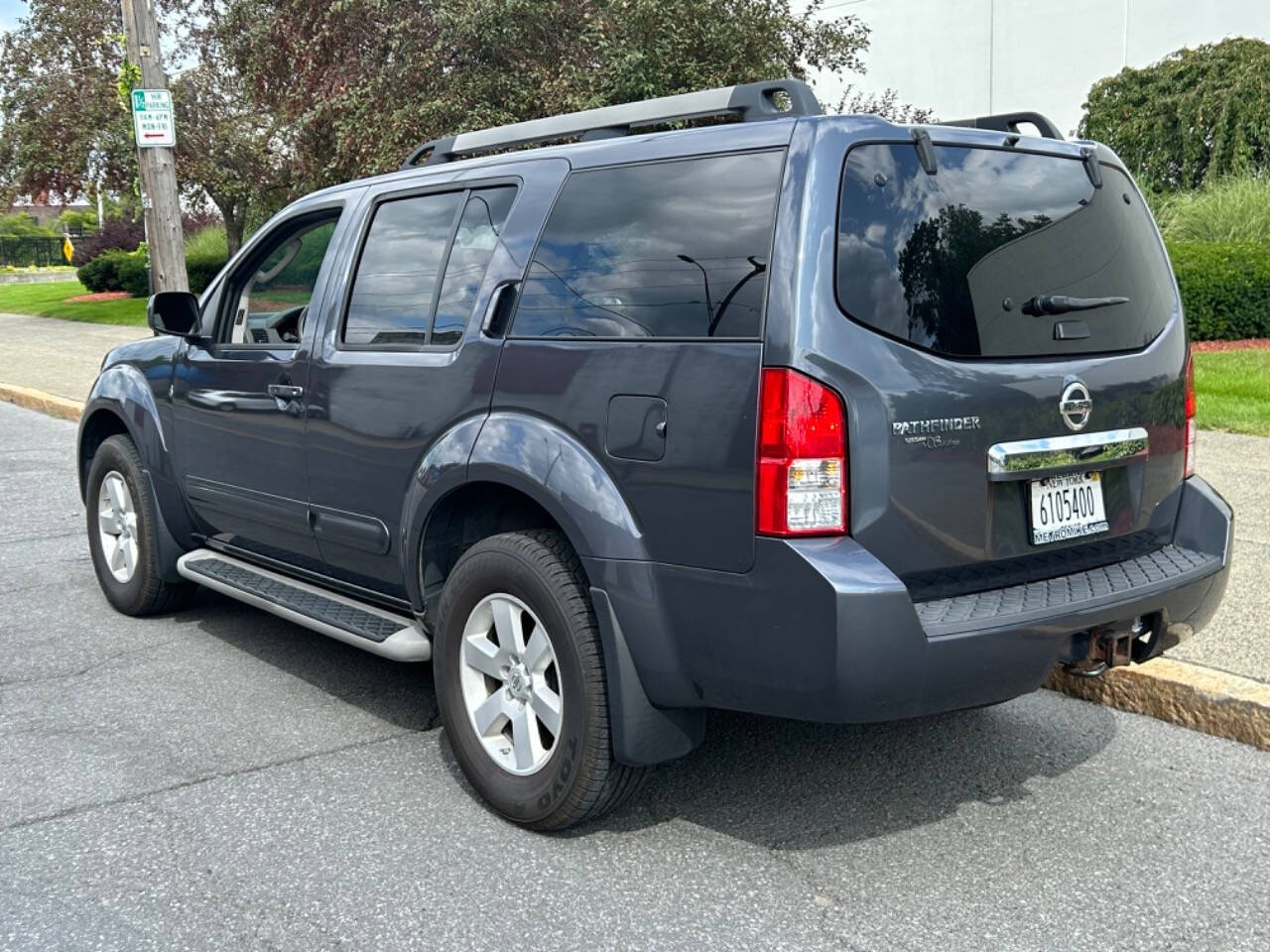 2011 Nissan Pathfinder for sale at Metro Mike Trading & Cycles in Menands, NY