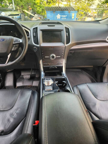 2020 Ford Edge Titanium