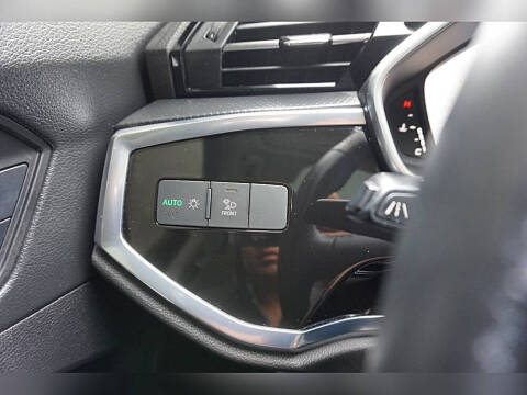 2020 Audi Q3 quattro S line Prem Plus 45 TFSI