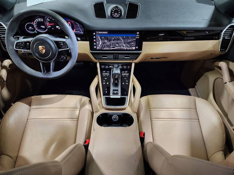 2023 Porsche Cayenne