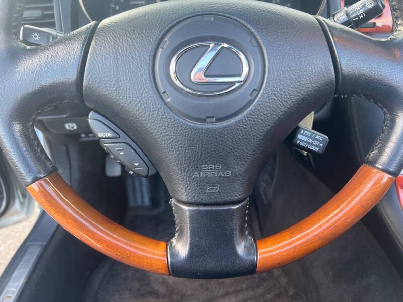 2002 Lexus SC 430
