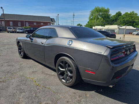2017 Dodge Challenger SXT