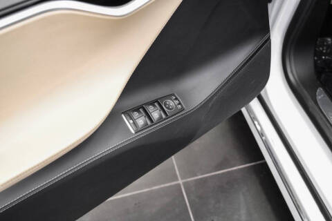 2017 Tesla Model S 90D