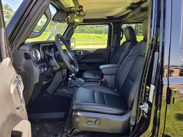 2025 Jeep Gladiator High Tide