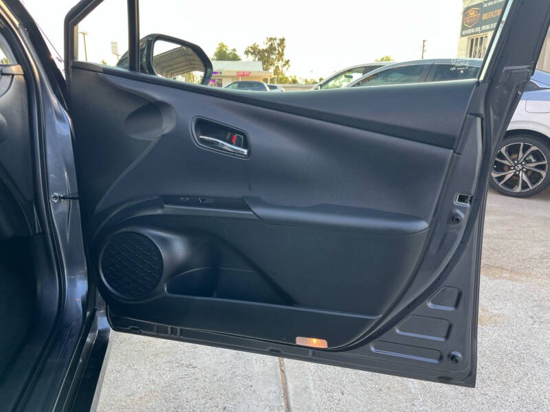 2020 Toyota Prius XLE