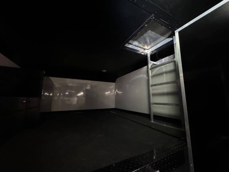 2017 Cts 42ft Gooseneck