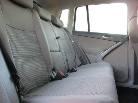 2009 Volkswagen Tiguan SE