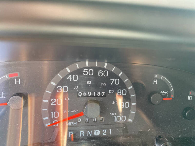 2002 Ford E-Series E-350 SD XLT