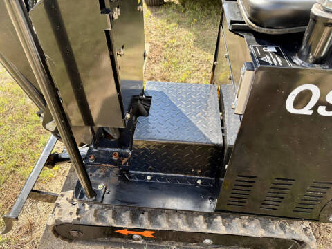 2024 AGT MINI EXCAVATOR QS12R