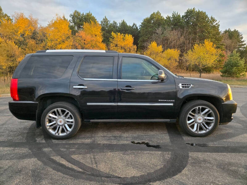 2013 Cadillac Escalade Platinum Edition