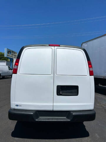 2021 Chevrolet Express 2500