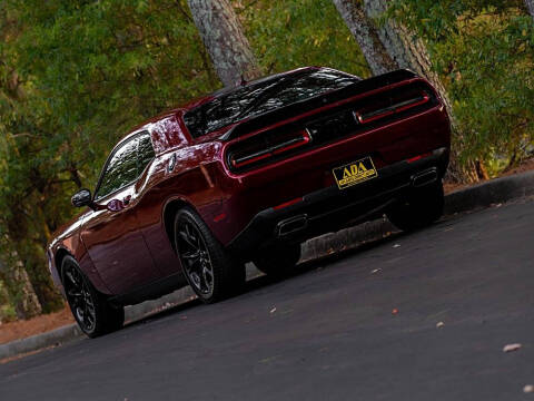 2018 Dodge Challenger SXT Plus