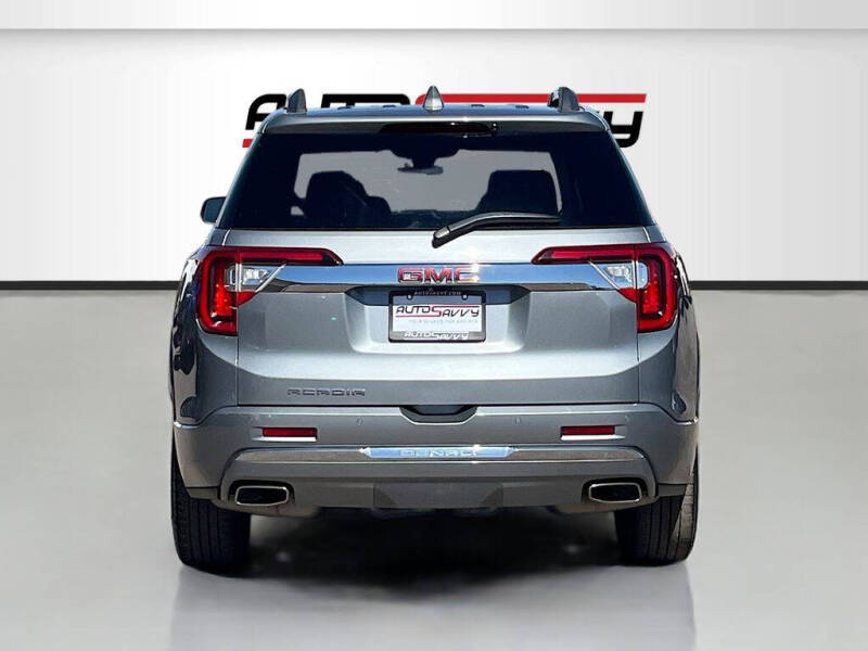 2023 GMC Acadia Denali