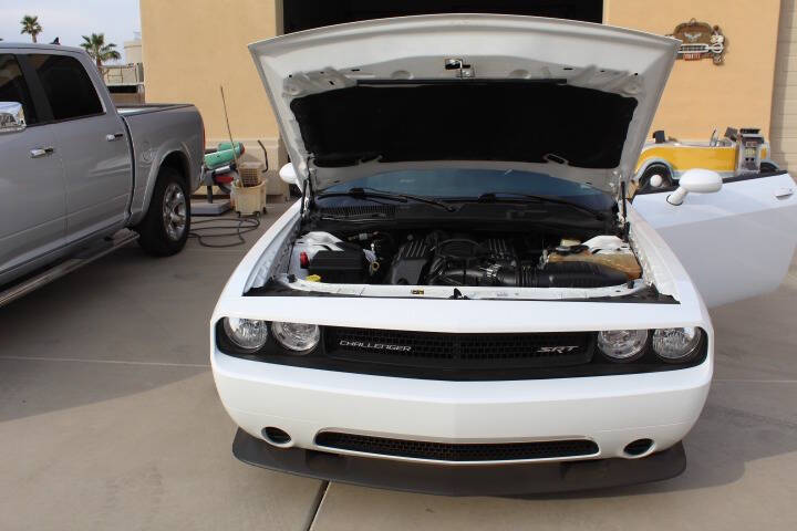 2014 Dodge Challenger SRT8 Core