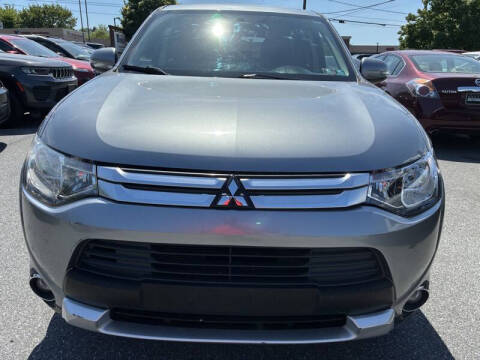 2015 Mitsubishi Outlander SE