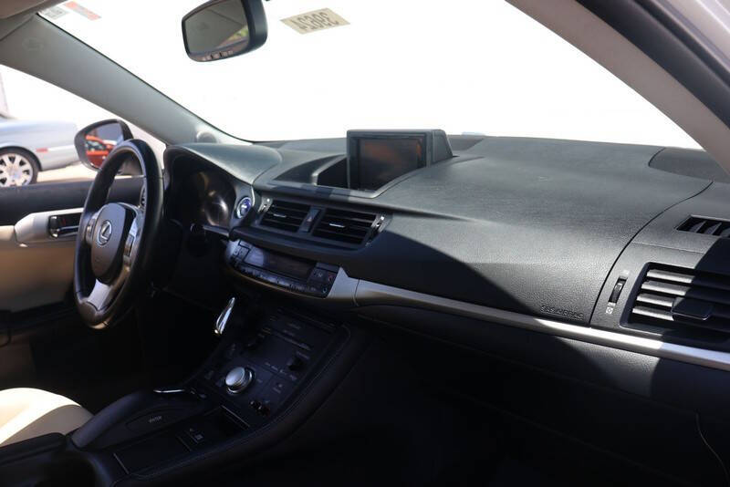 2013 Lexus CT 200h