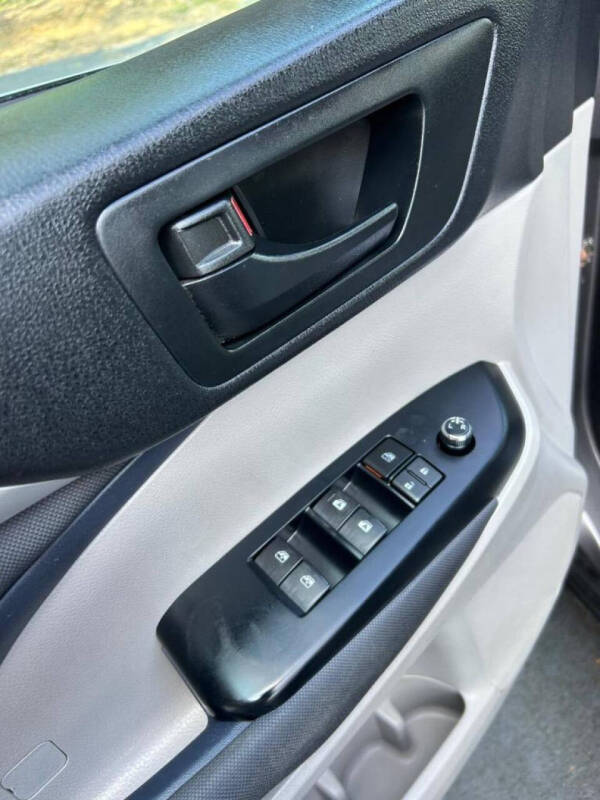 2014 Toyota Highlander LE