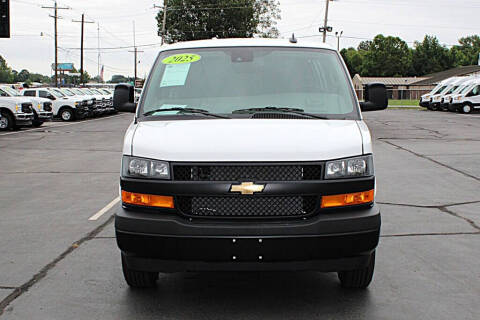 2025 Chevrolet Express 3500