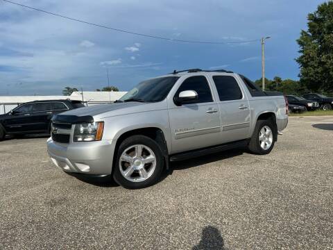 2011 Chevrolet Avalanche for sale at CarWorx LLC in Dunn NC