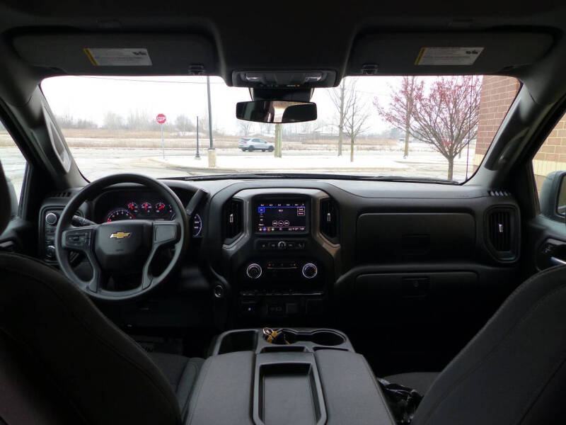 2023 Chevrolet Silverado 1500 Custom