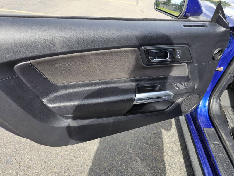 2016 Ford Mustang EcoBoost Premium