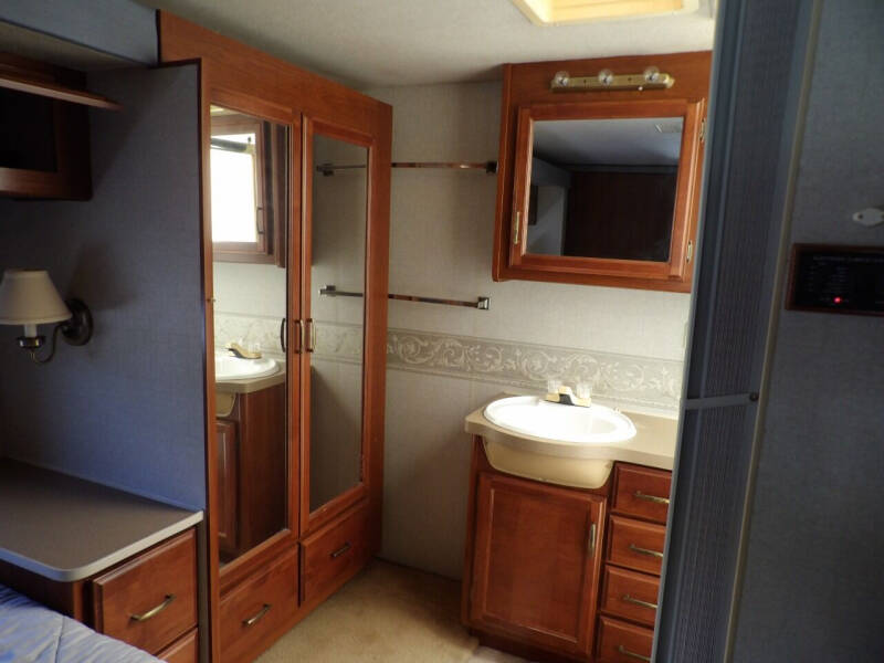 2004 Fleetwood RV 35e