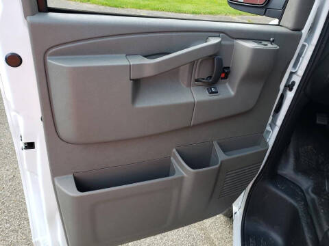2025 Chevrolet Express 2500