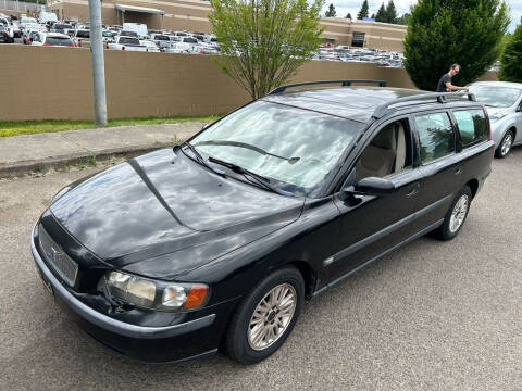 2004 Volvo V70 for sale at Blue Line Auto Group in Portland OR
