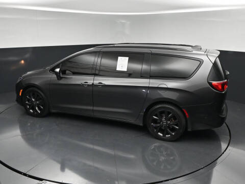 2019 Chrysler Pacifica Touring L Plus