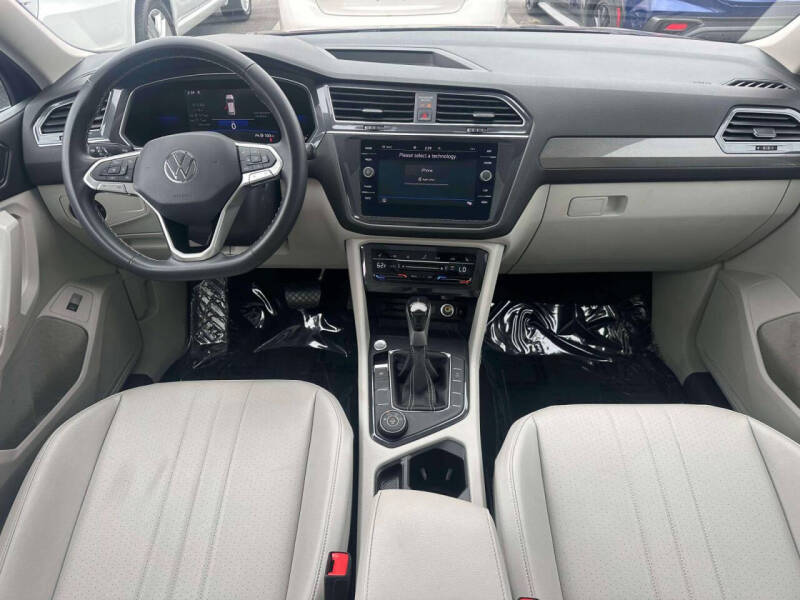 2022 Volkswagen Tiguan SE 4Motion