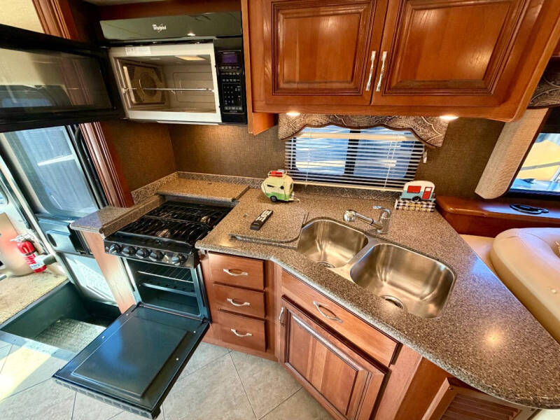 2015 Holiday Rambler Vacationer 36SB