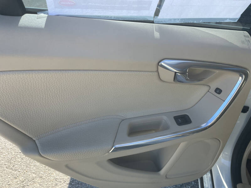 2014 Volvo S60 T5 Premier