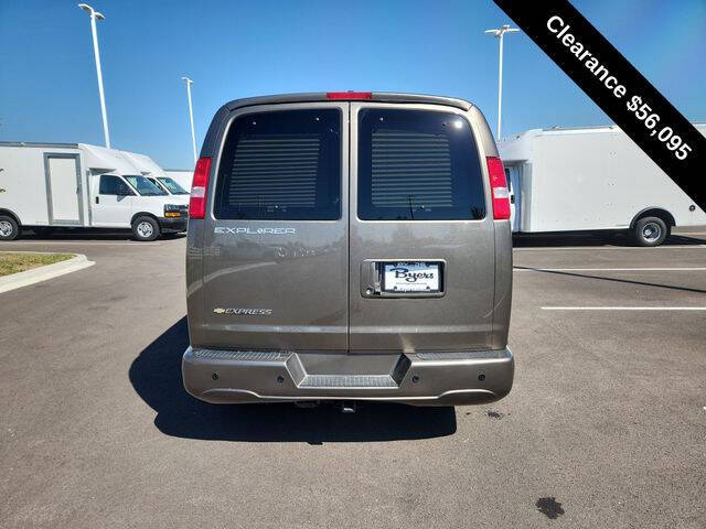 2021 Chevrolet Express 2500