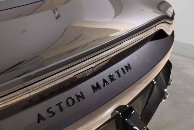 2025 Aston Martin Vantage