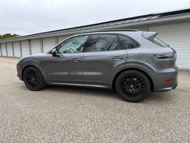 2023 Porsche Cayenne GTS
