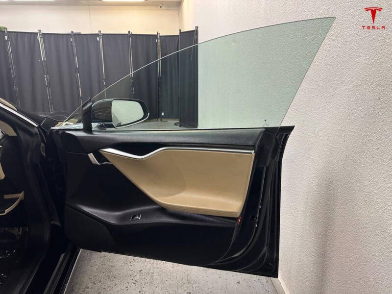 2013 Tesla Model S