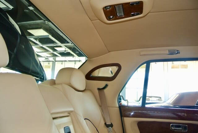 2001 Rolls-Royce Park Ward