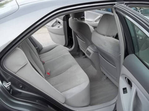 2009 Toyota Camry LE