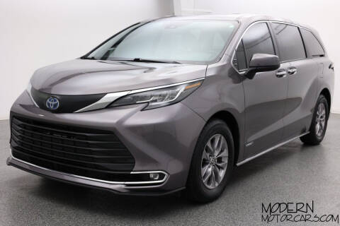 2021 Toyota Sienna for sale at Modern Motorcars in Nixa MO