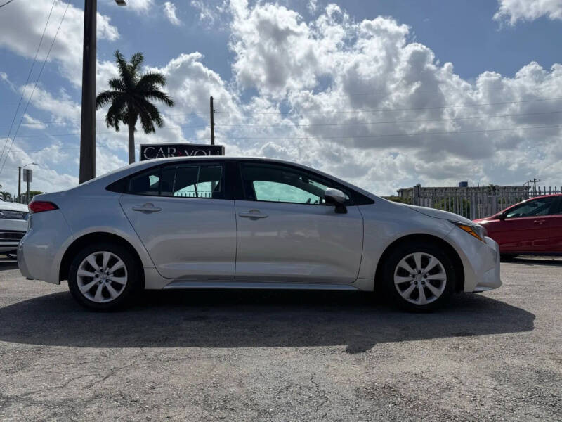 2022 Toyota Corolla LE