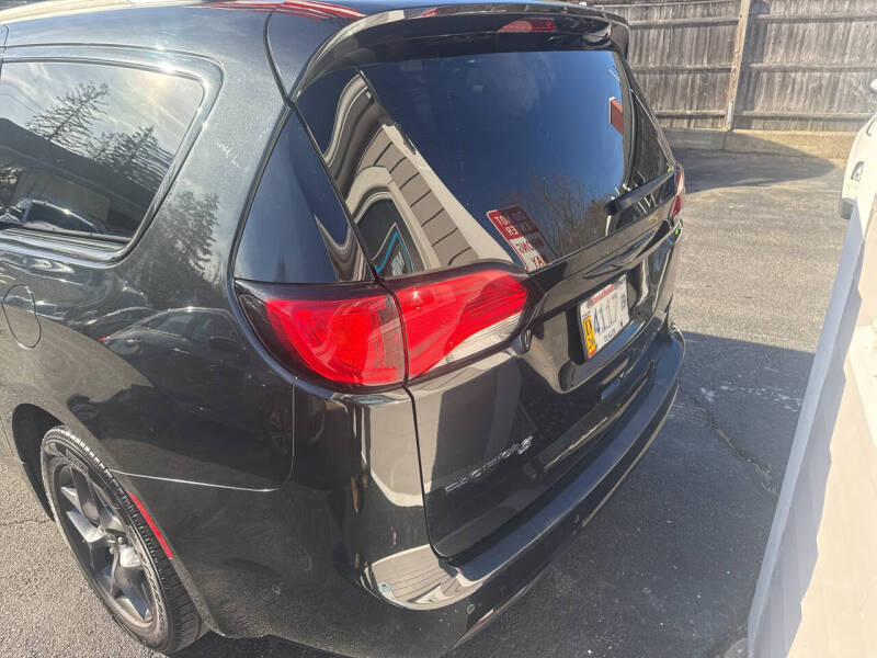 2019 Chrysler Pacifica Touring L Plus