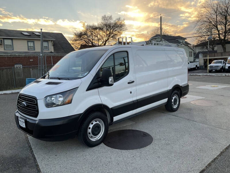 2019 Ford Transit Van Base