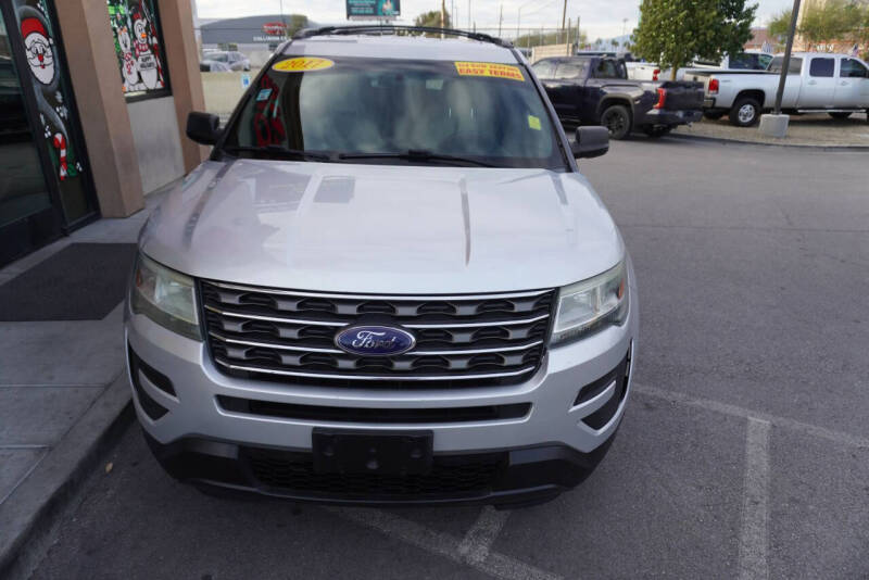 2017 Ford Explorer