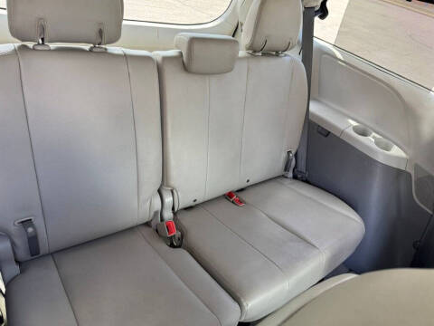 2012 Toyota Sienna