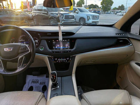 2018 Cadillac XT5 Premium Luxury