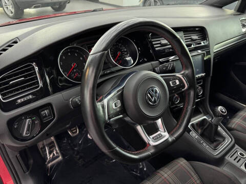 2021 Volkswagen Golf GTI S